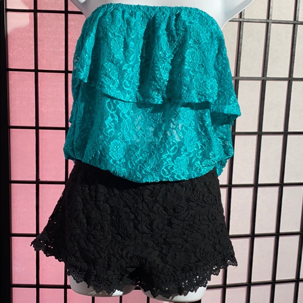 Ambiance Apparel Shorts Size M